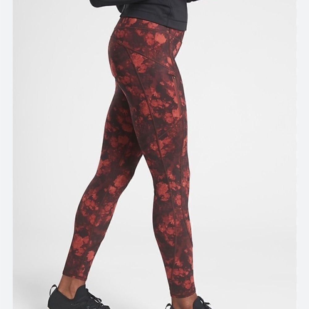 ATHLETA Rainier Printed Tight Red Black Size 1X